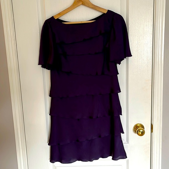 Banana Republic Tiered dress - Picture 1 of 4